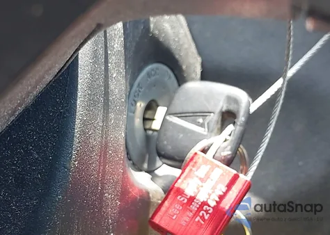 2009 Pontiac Vibe z USA, uszkodzony, nr VIN 5Y2SP67819Z443642